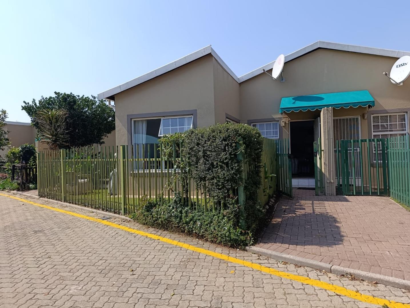 2 Bedroom Townhouse for Sale - Gauteng