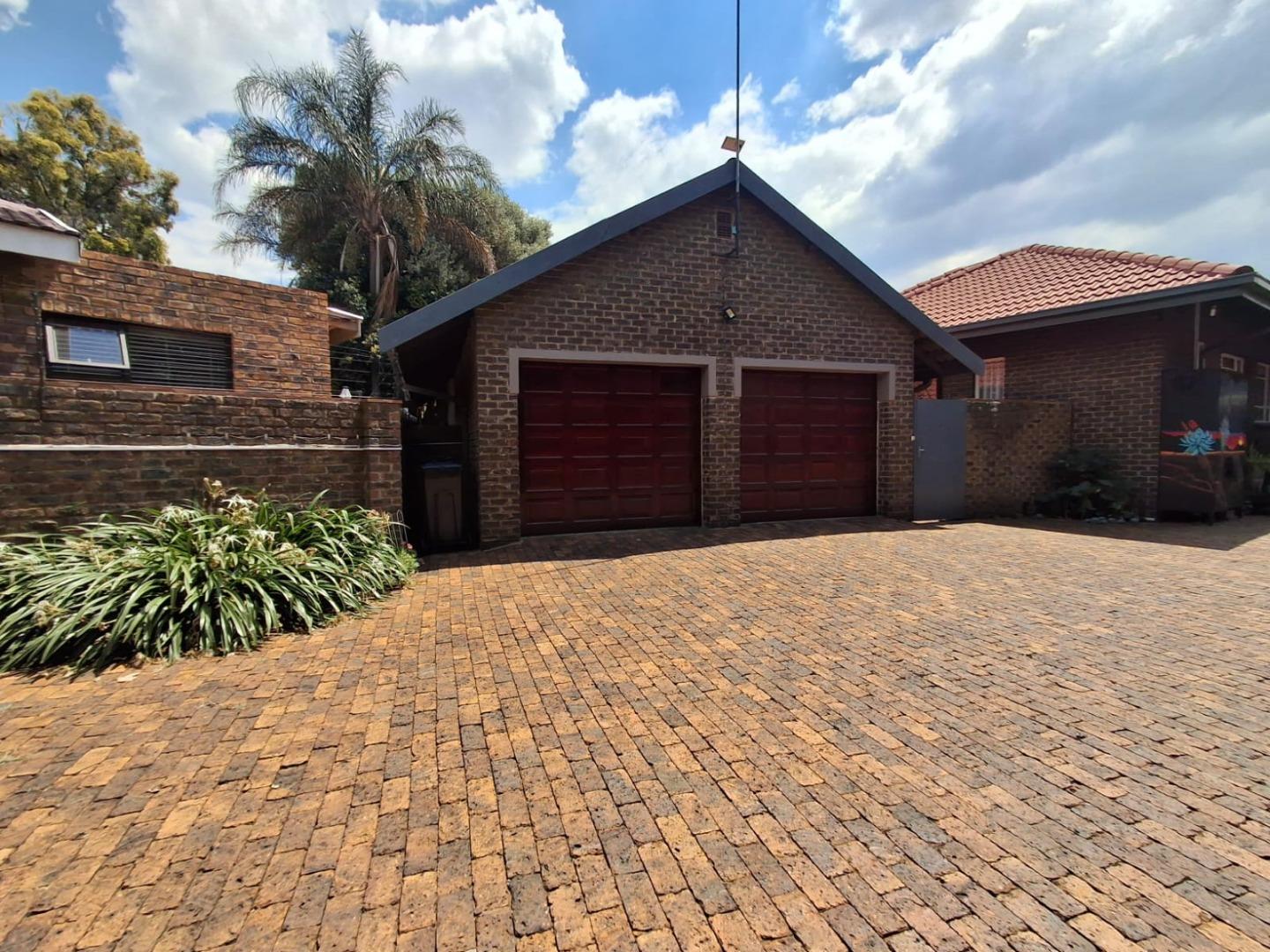 4 Bedroom House for Sale - Gauteng