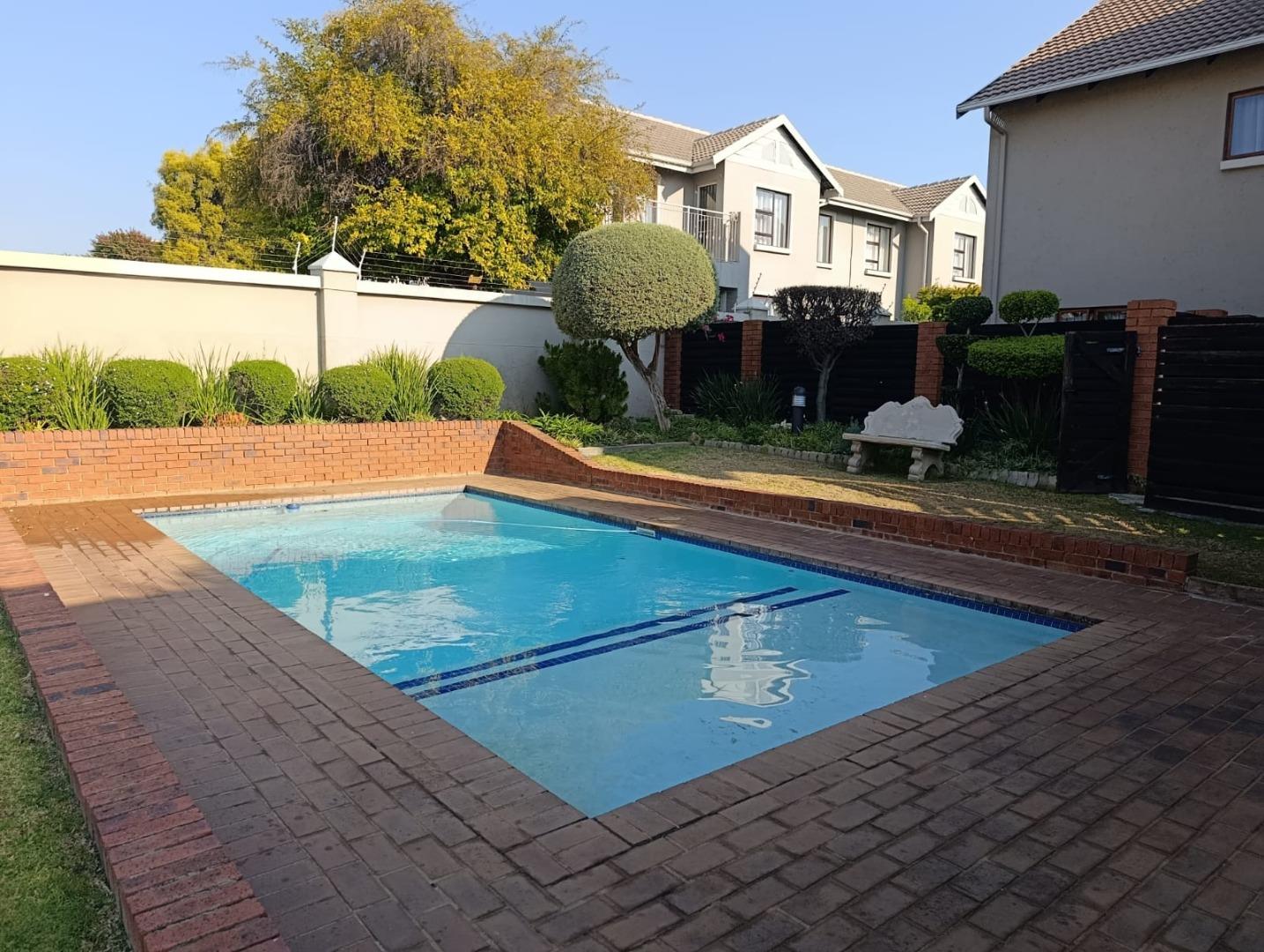 2 Bedroom Townhouse for Sale - Gauteng