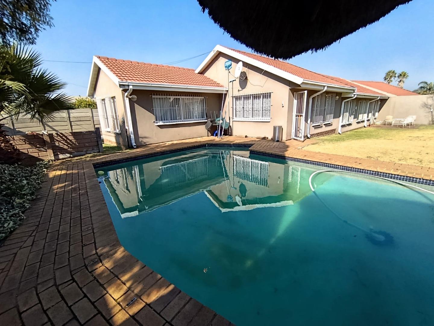 4 Bedroom House for Sale - Gauteng