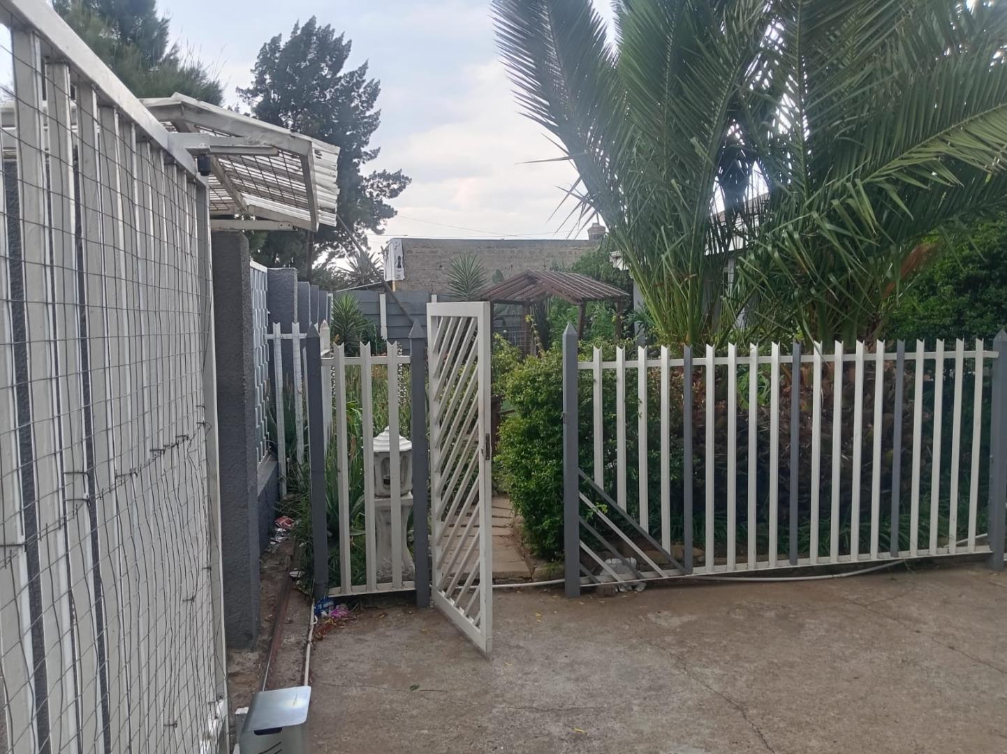 17 Bedroom House for Sale - Gauteng