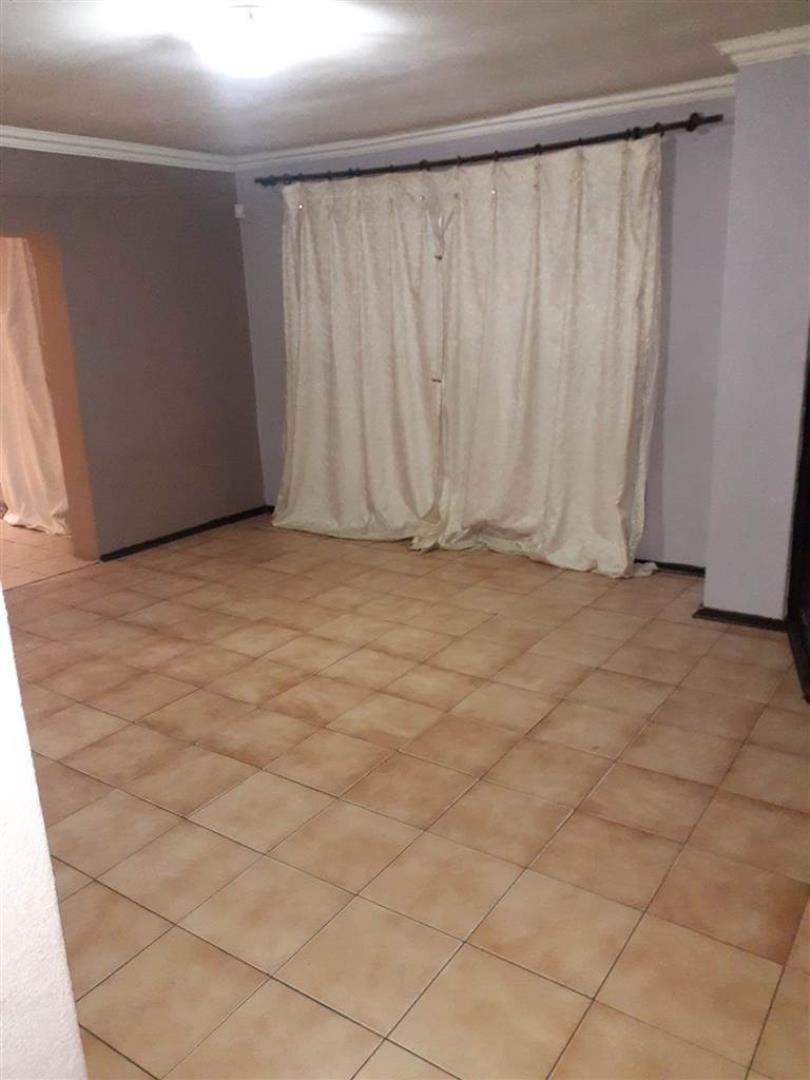 608843_property-7033833-40398918_sd.jpg