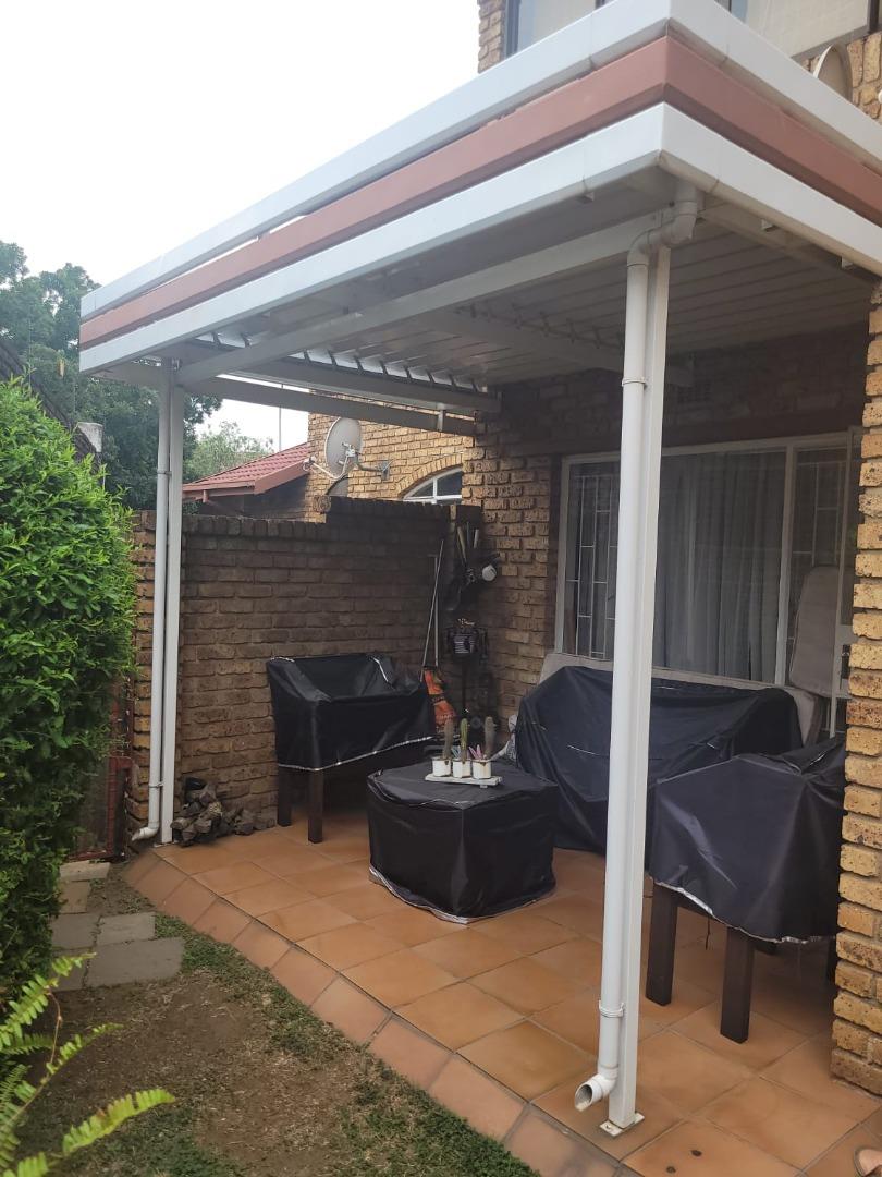 2 Bedroom Duplex for Sale - Gauteng