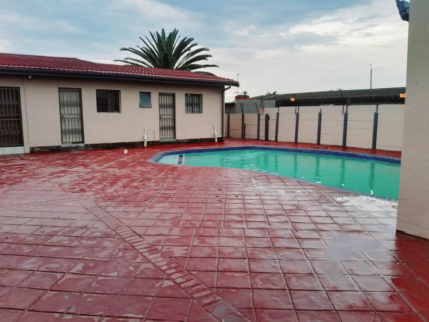 10 Bedroom House for Sale - Gauteng