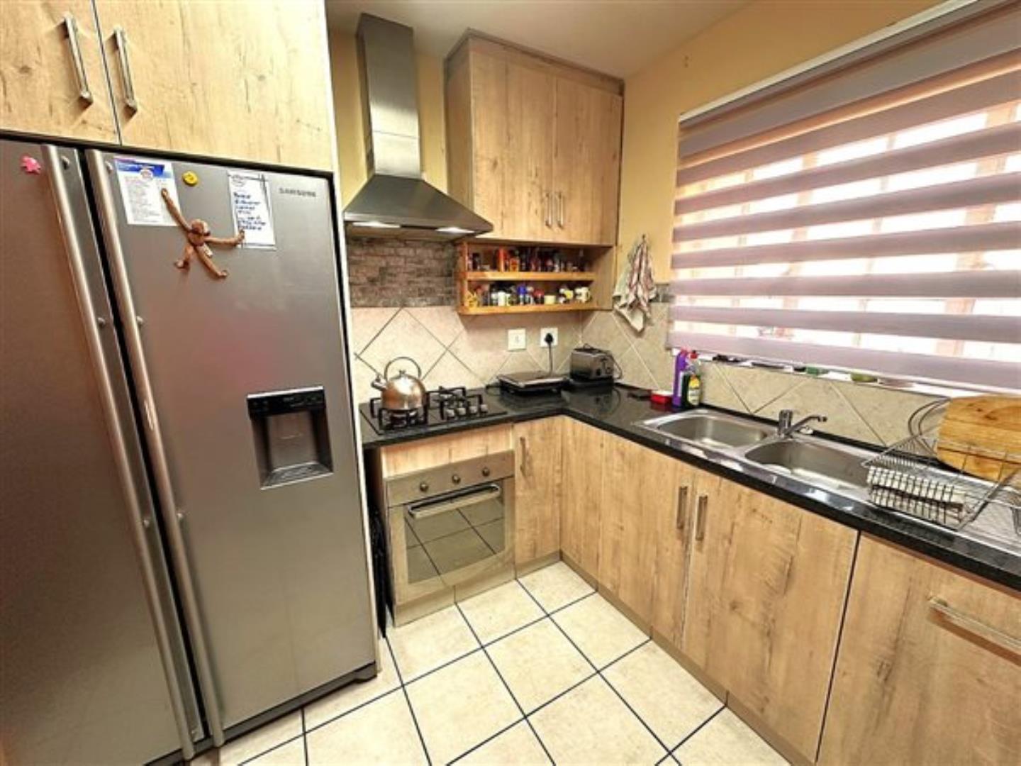 716722_property-10559399-79179233_e.jpg