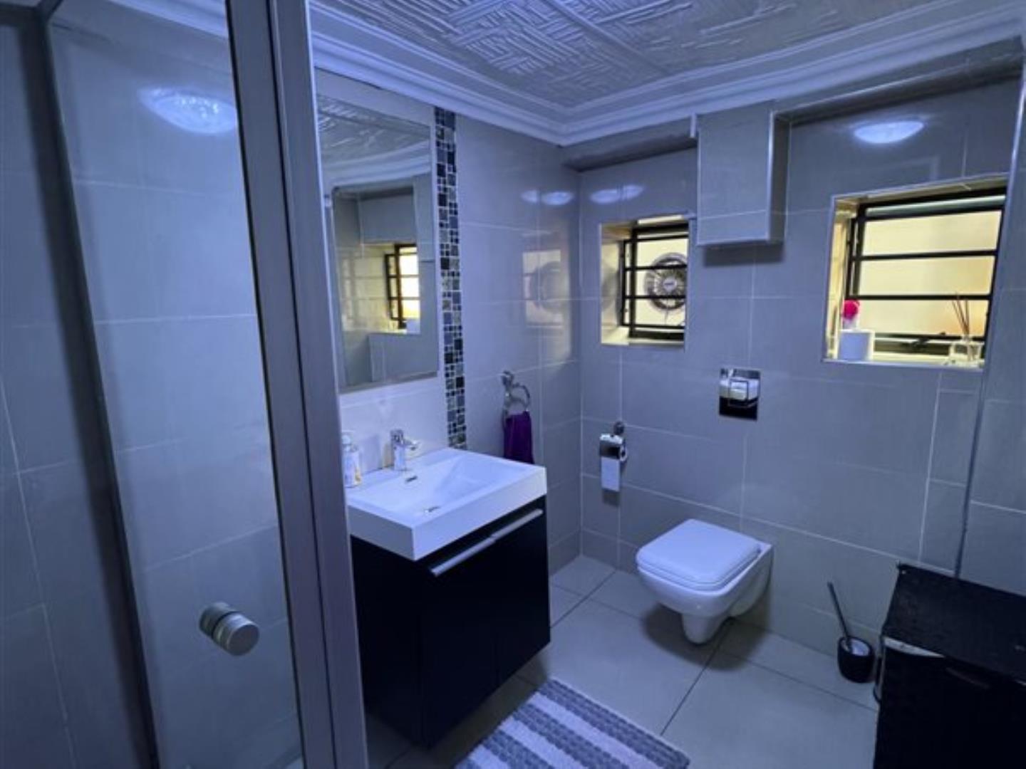 717038_property-10583373-12993628_e.jpg
