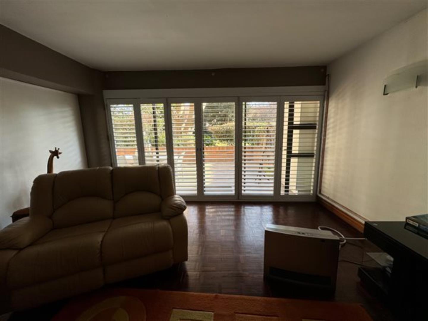 717038_property-10583373-23382816_e.jpg