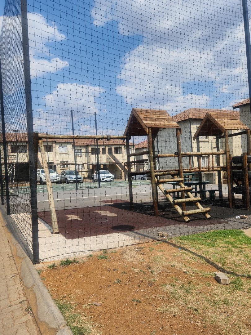 1 Bedroom Townhouse for Sale - Gauteng