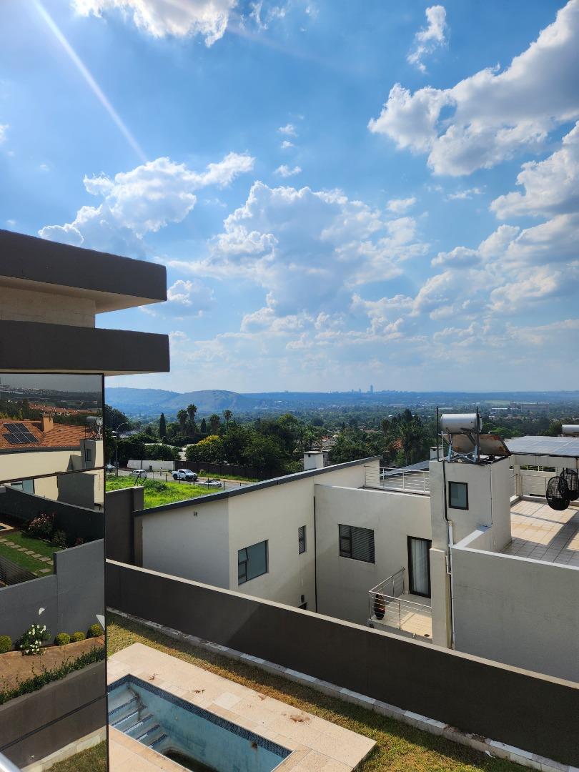 4 Bedroom Townhouse for Sale - Gauteng