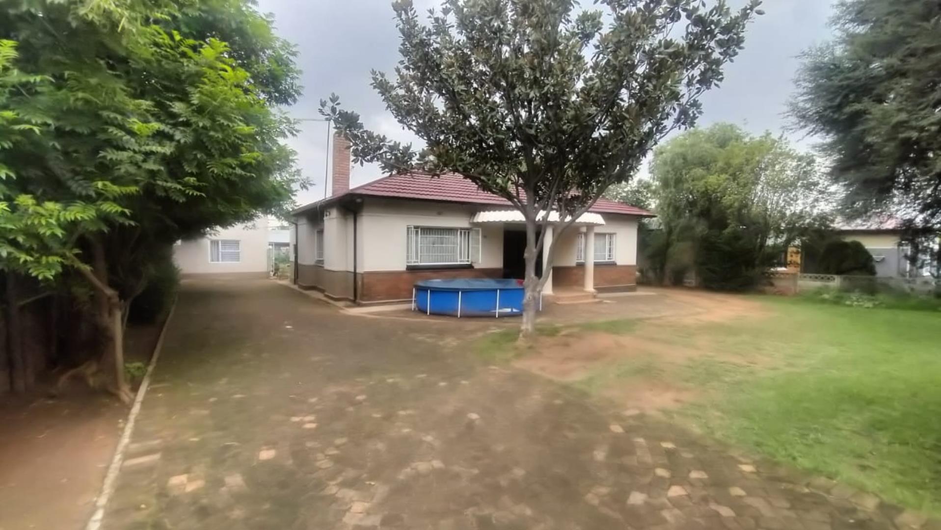 9 Bedroom House for Sale - Gauteng