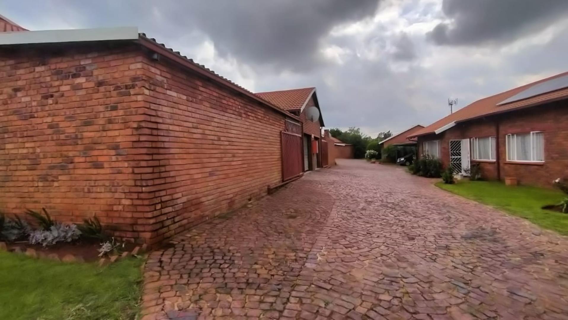 3 Bedroom Townhouse for Sale - Gauteng