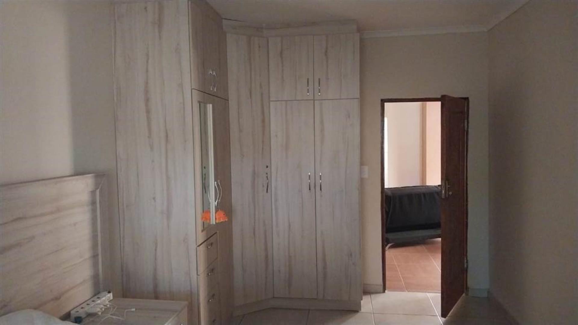 739996_property-9953443-85045677_sd.jpg
