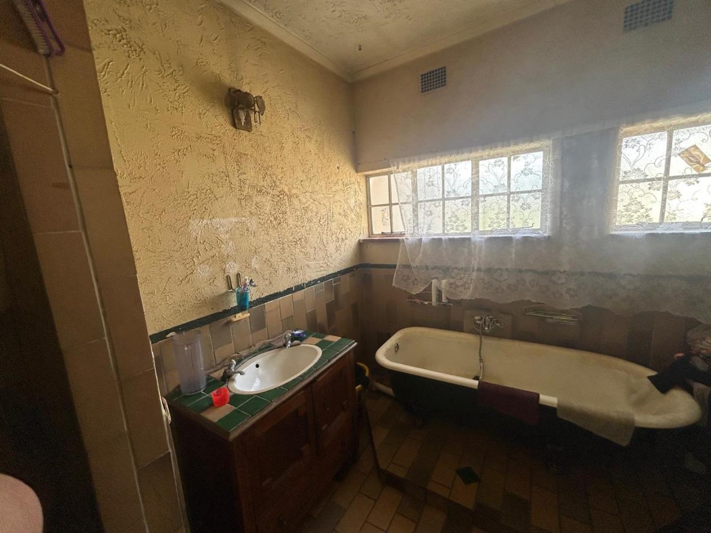 740421_bathroom.jpg