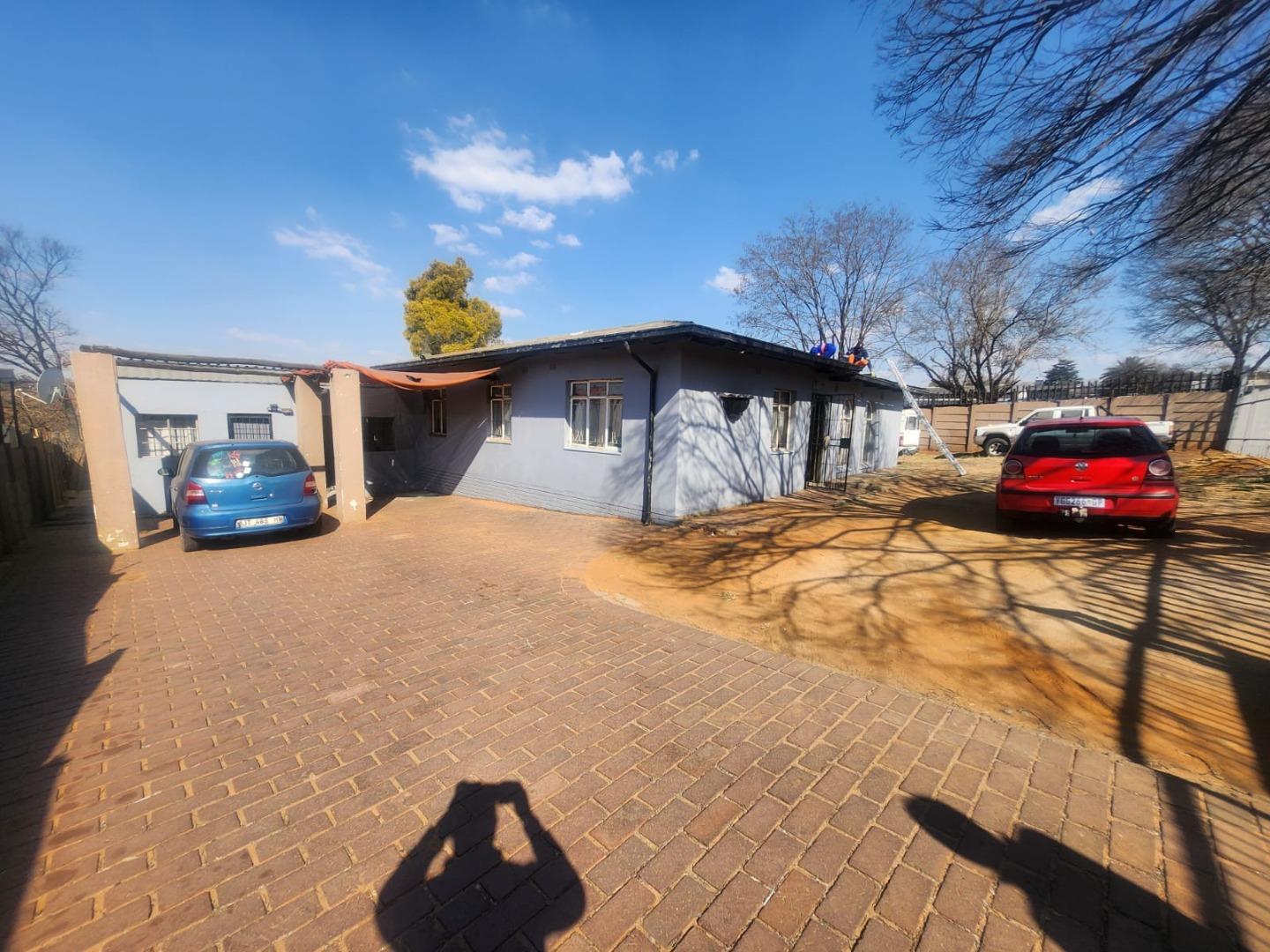 11 Bedroom House for Sale - Gauteng