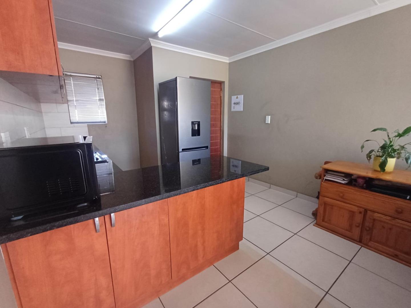 2 Bedroom Apartment for Sale - Gauteng