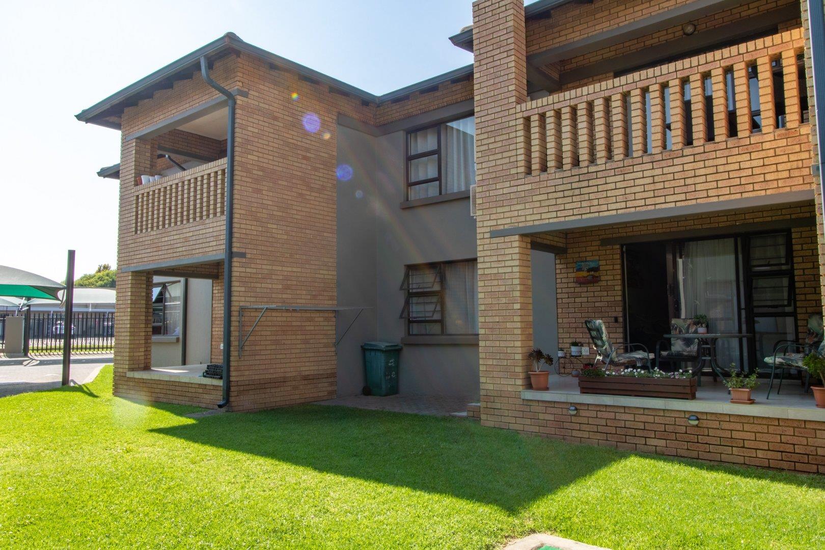 2 Bedroom Apartment for Sale - Gauteng