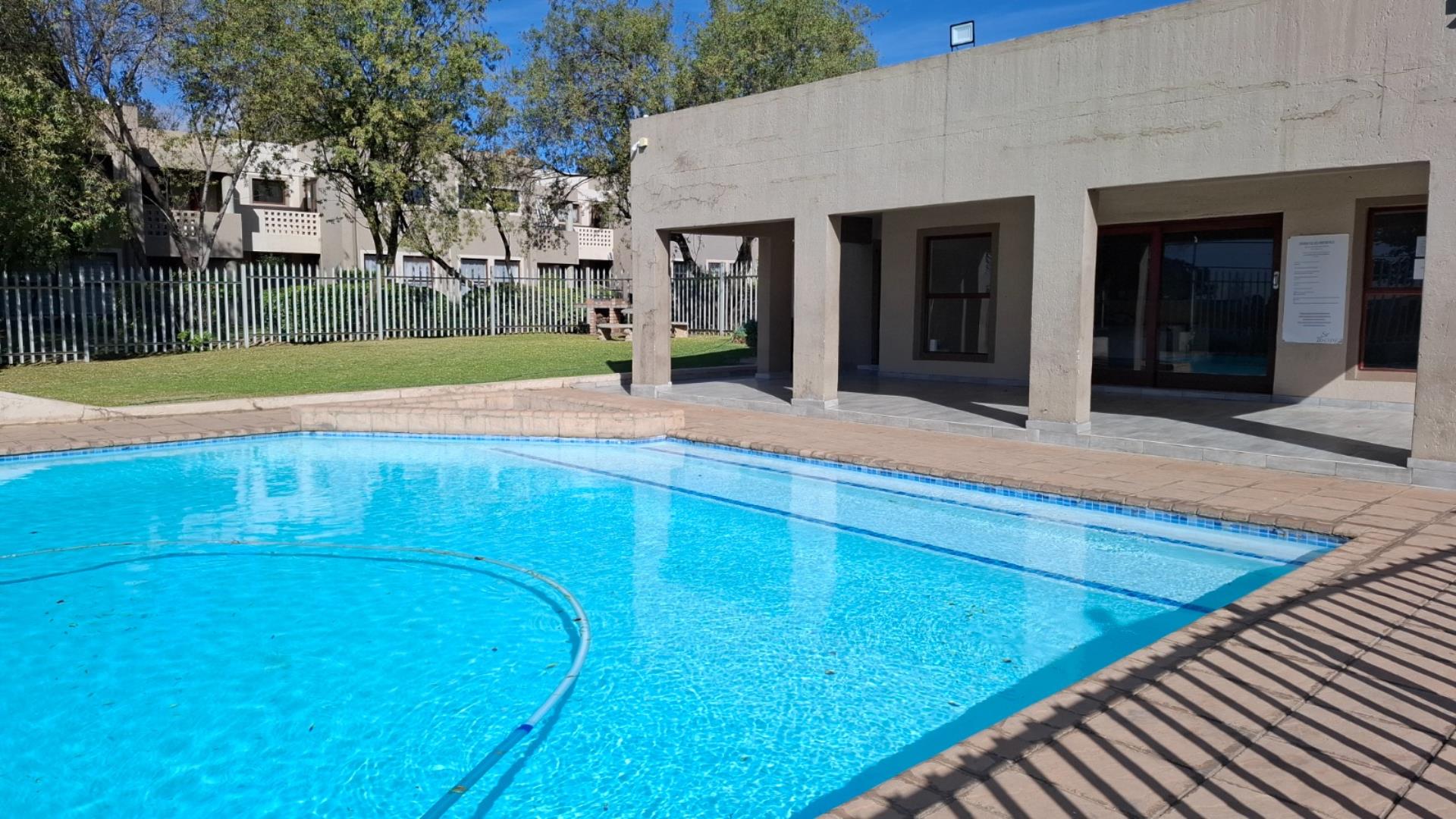 2 Bedroom Townhouse for Sale - Gauteng