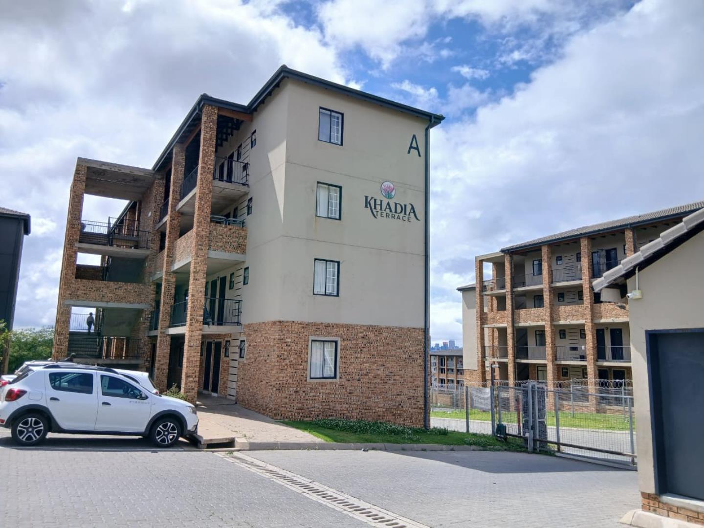 2 Bedroom Apartment for Sale - Gauteng