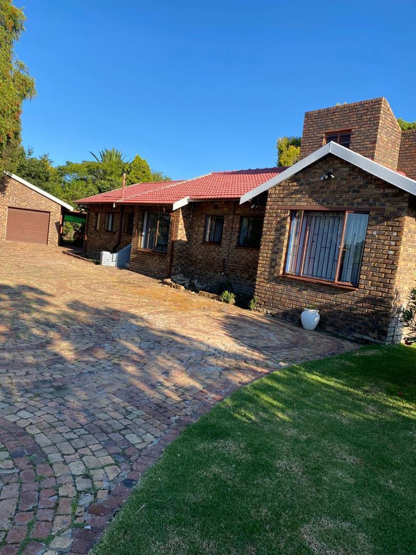 4 Bedroom House for Sale - Gauteng