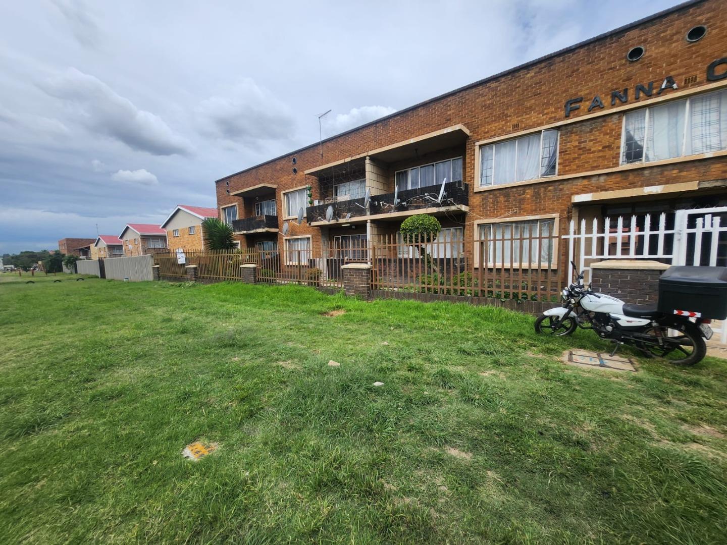 2 Bedroom Apartment for Sale - Gauteng