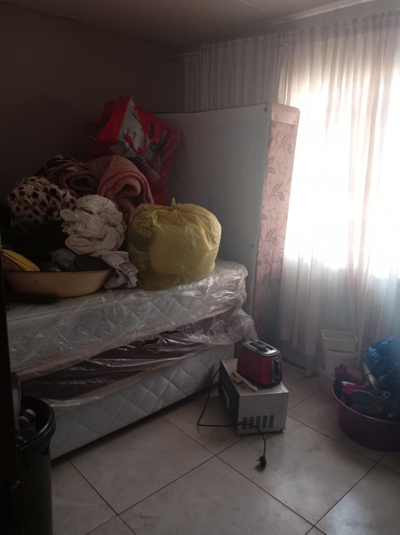 1 Bedroom Apartment for Sale - Gauteng