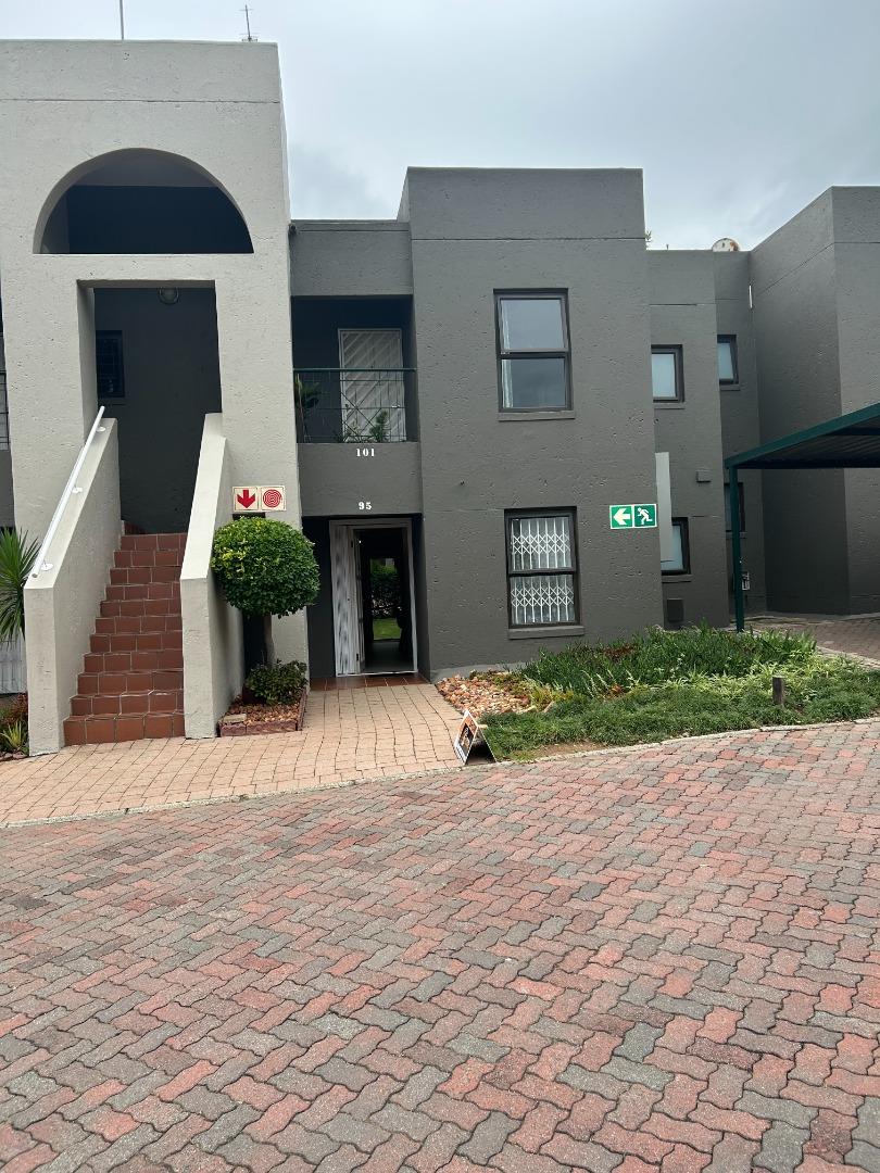 2 Bedroom Townhouse for Sale - Gauteng