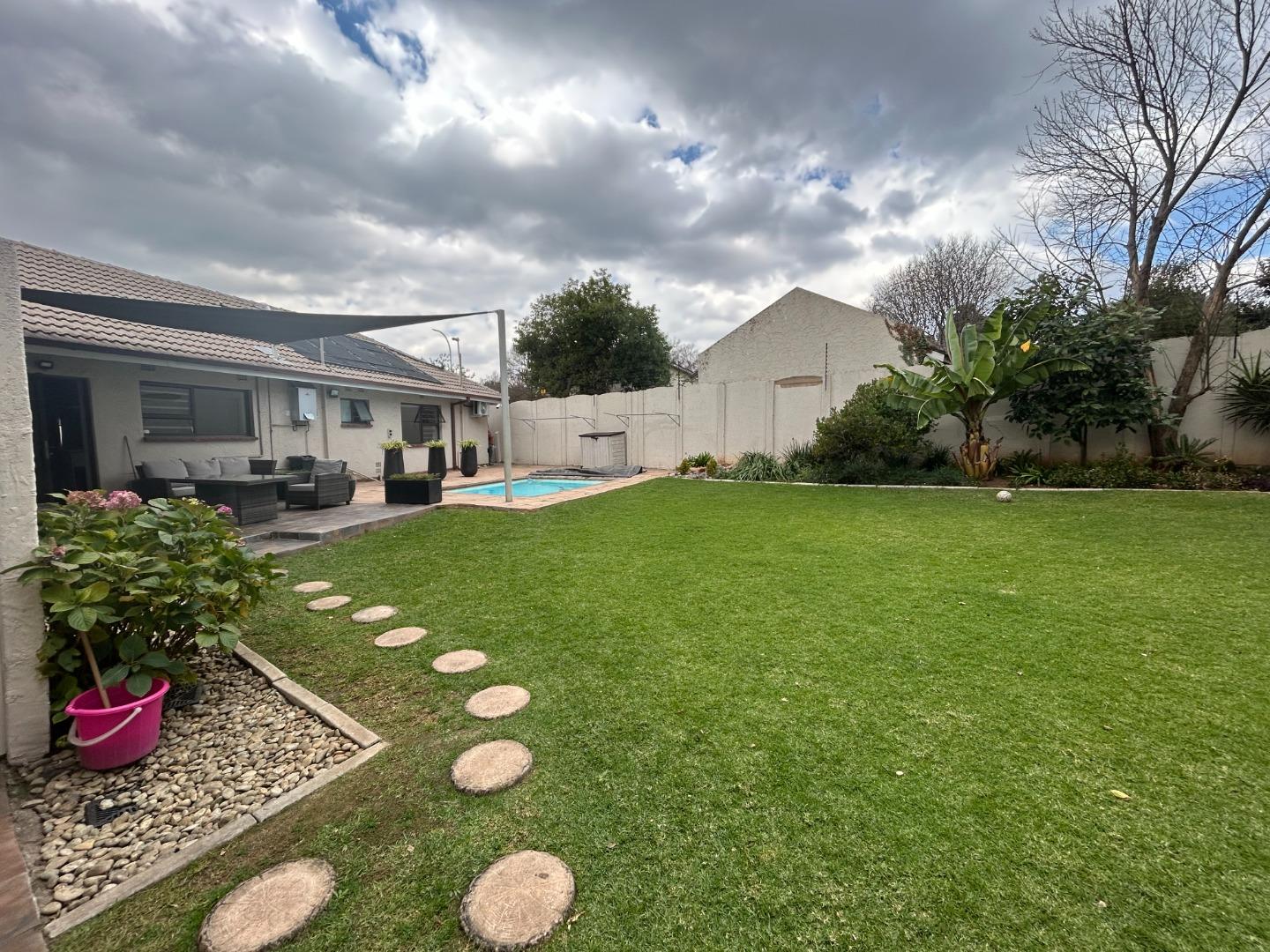 4 Bedroom House for Sale - Gauteng