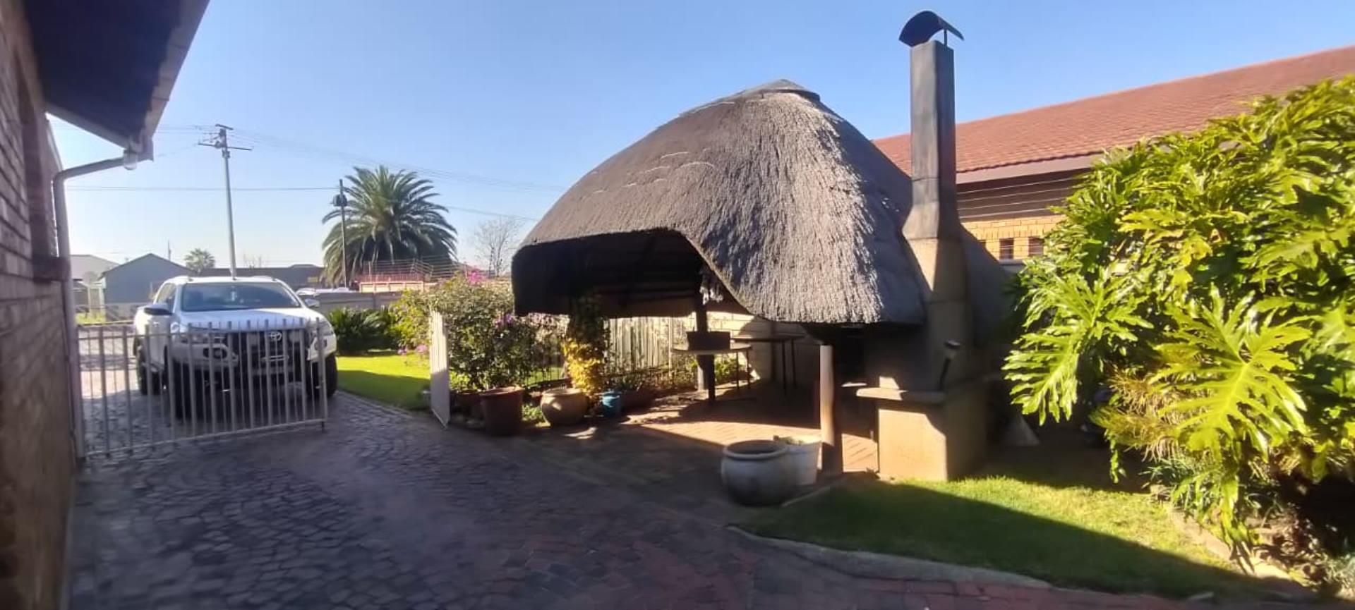 4 Bedroom House for Sale - Gauteng