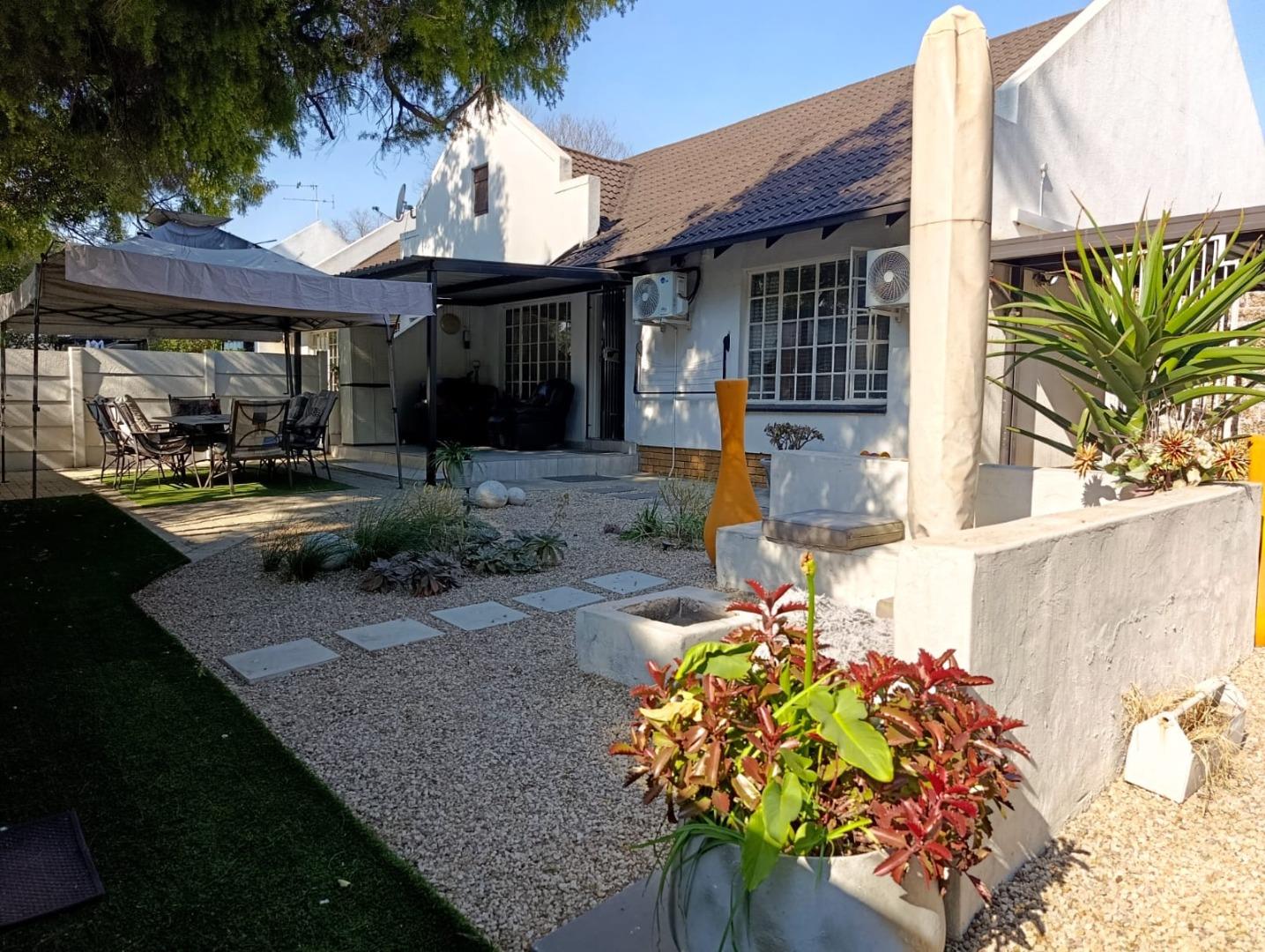2 Bedroom Townhouse for Sale - Gauteng