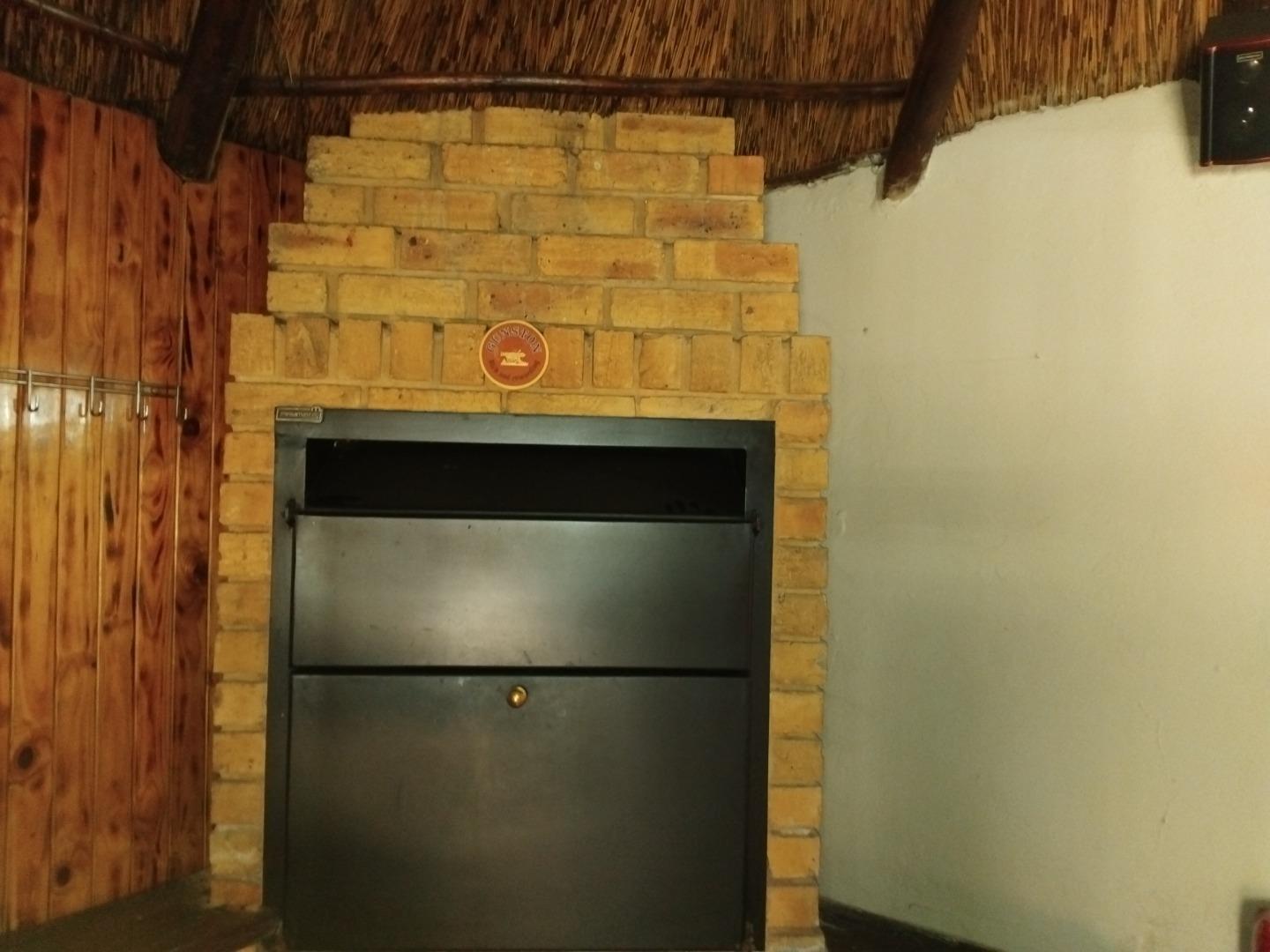 766503_5_Piekfyn_Duplekse__8_Abelia_Road__Primrose_Hill_Germiston_(18).jpg