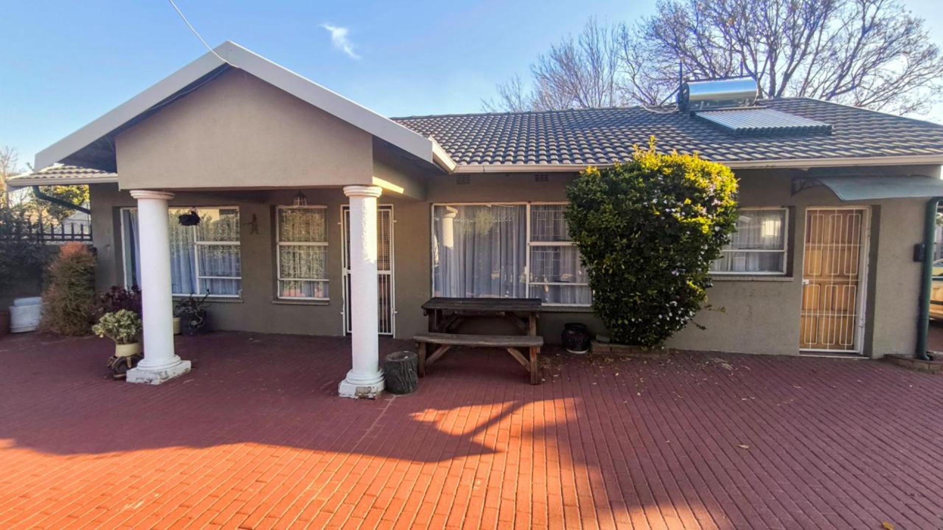 4 Bedroom House for Sale - Gauteng